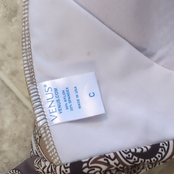 Swim suit - Picture 3 of 7